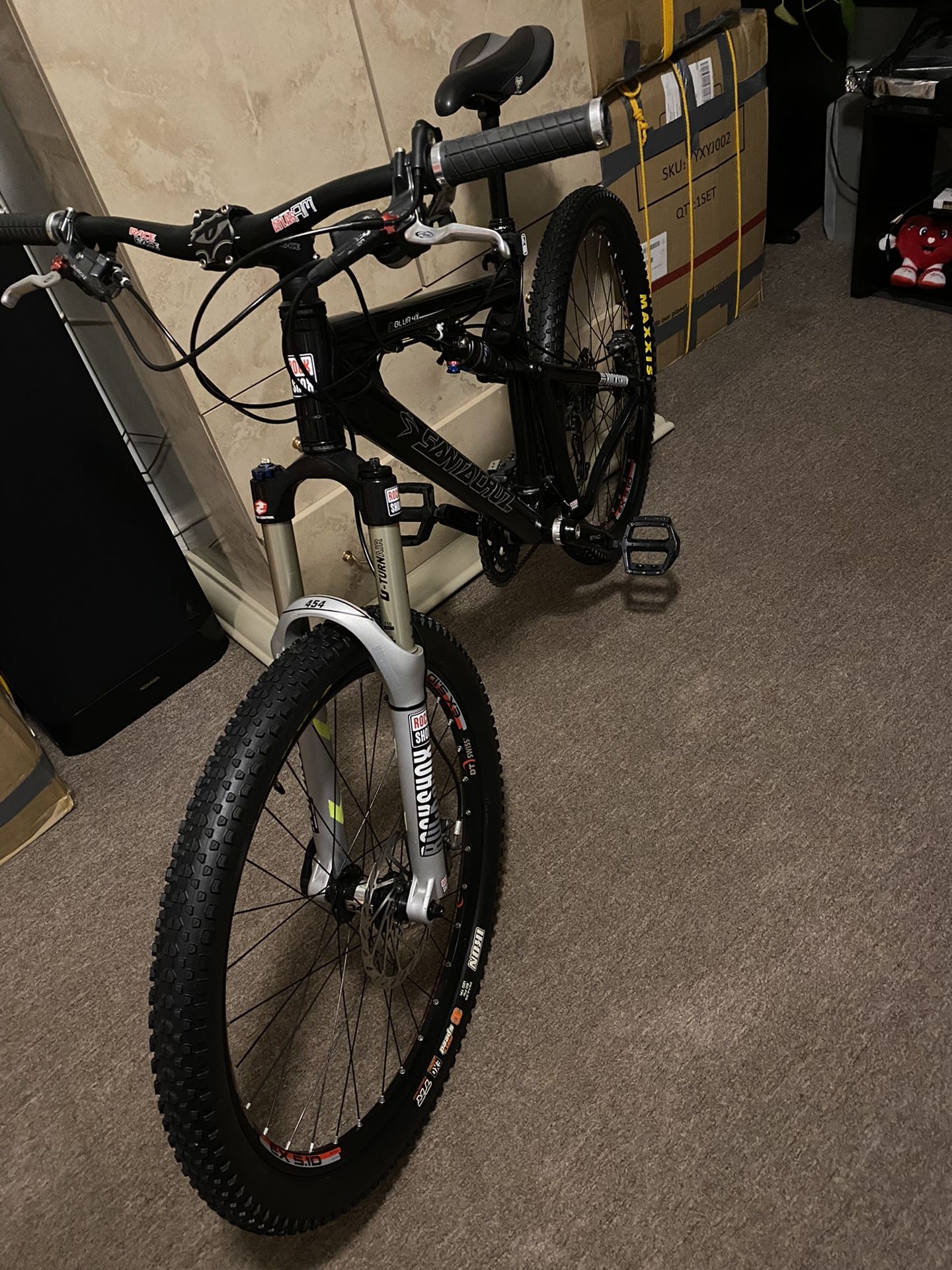 Santa Cruz Black BLUR 4X Frame Size L $ 1100
