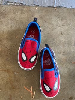 Toddler shoes size 8
