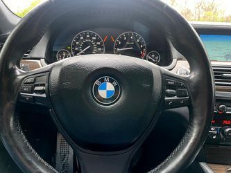 2010 BMW 7-Series Thumbnail
