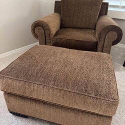 Armchair/ottoman
