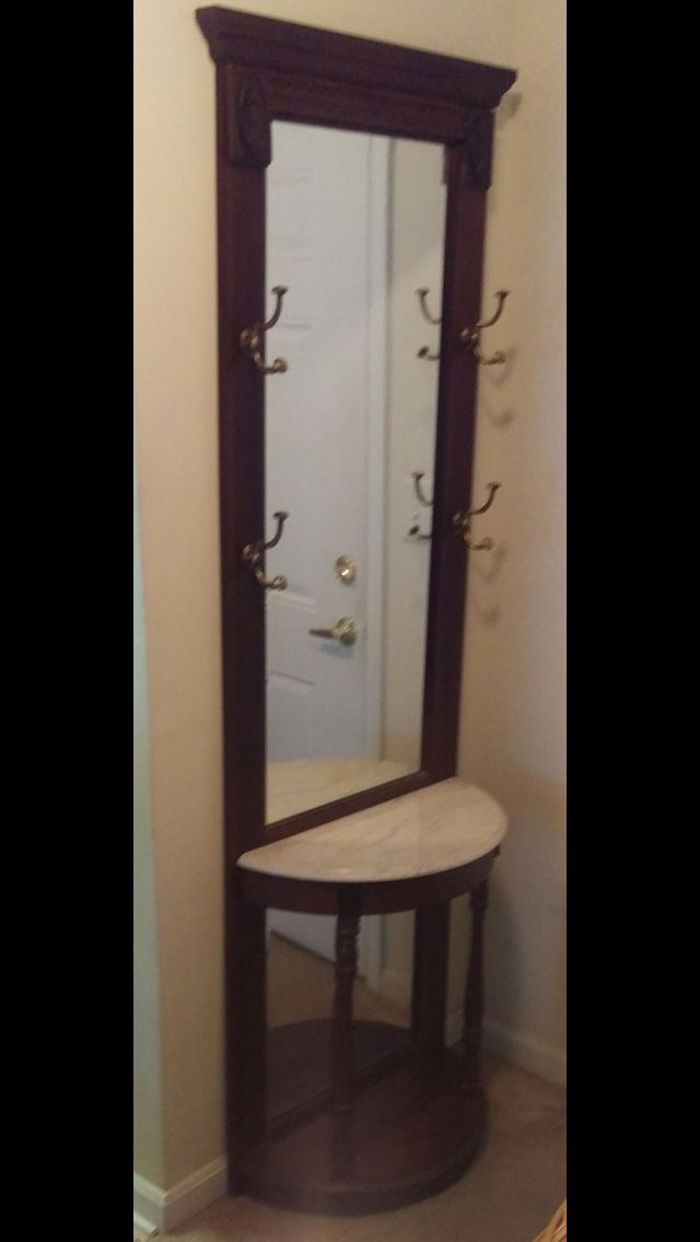 Coat rack with mirror