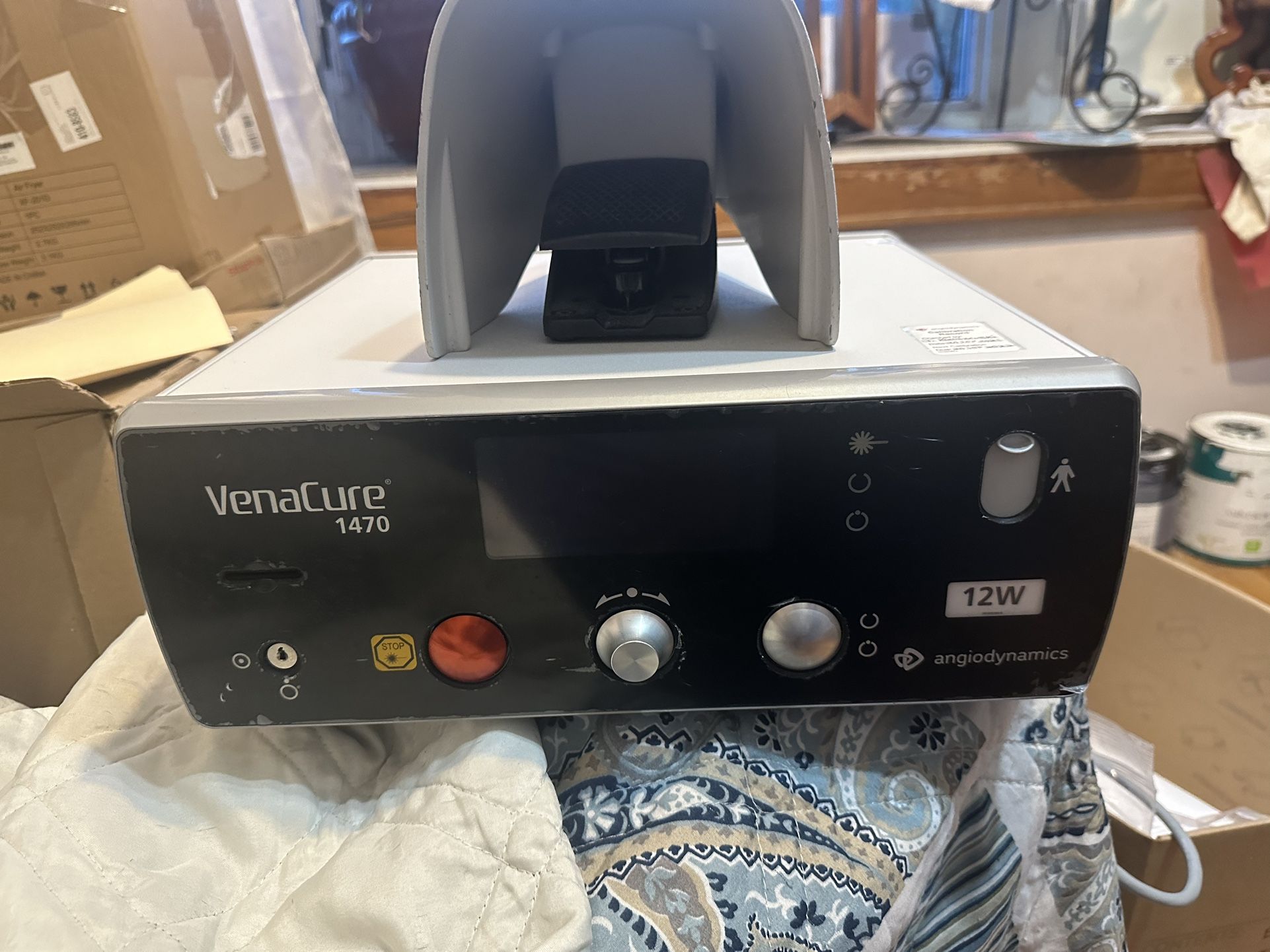 AngioDynamics VenaCure 1470 Endovenous Laser Treatment System with Footswitch