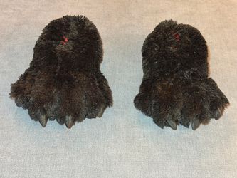 New/No Tags Toddler/Little Kids Bearizona Wishpets Black Bear Paw Slippers- size small