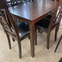 Dining Set 