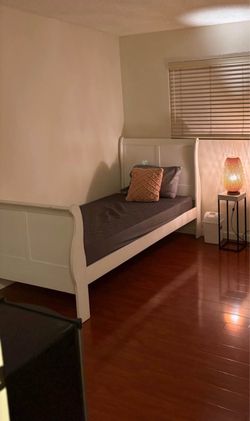 Twin Bed