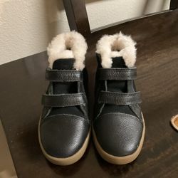 Like New Ugg Kids Boot