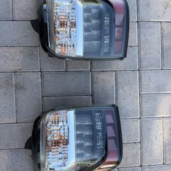 OEM Toyota 4Runner 5th Gen Taillights – Smoked Style – Excellent Condition