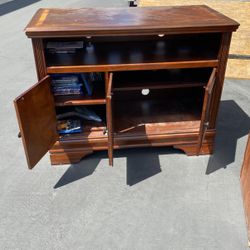 TV Accessorie Cabinet