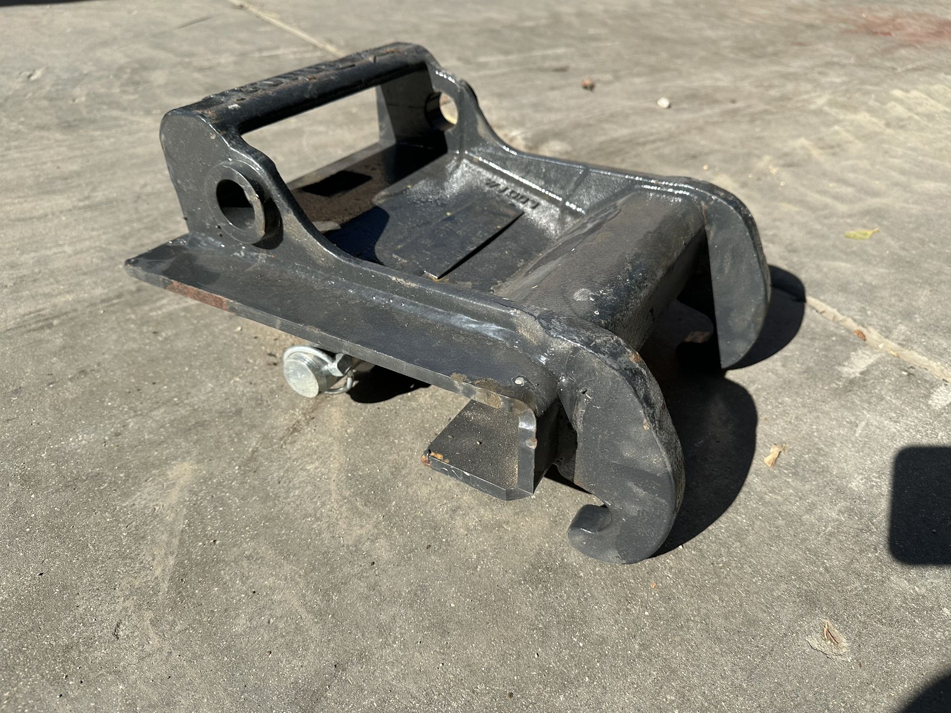 Bobcat Xchange Auger Adapter For Mini Excavator