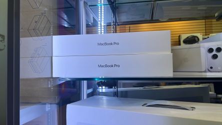 14”MacBook Pro m4 16Ram 1TB SSD.  Open box
