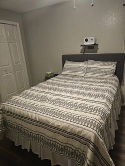 Full Size Mattess & Bed Frame