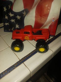 Monster Jam Grave Digger Red Primer Toy