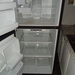 GE Refrigrater