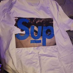 Extra large supreme white t shirt never been Used and red supreme face mask 