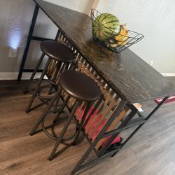Table With 2 Stools
