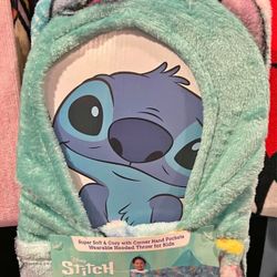 STITCH HOODED THROW PONCHO W/POCKETS