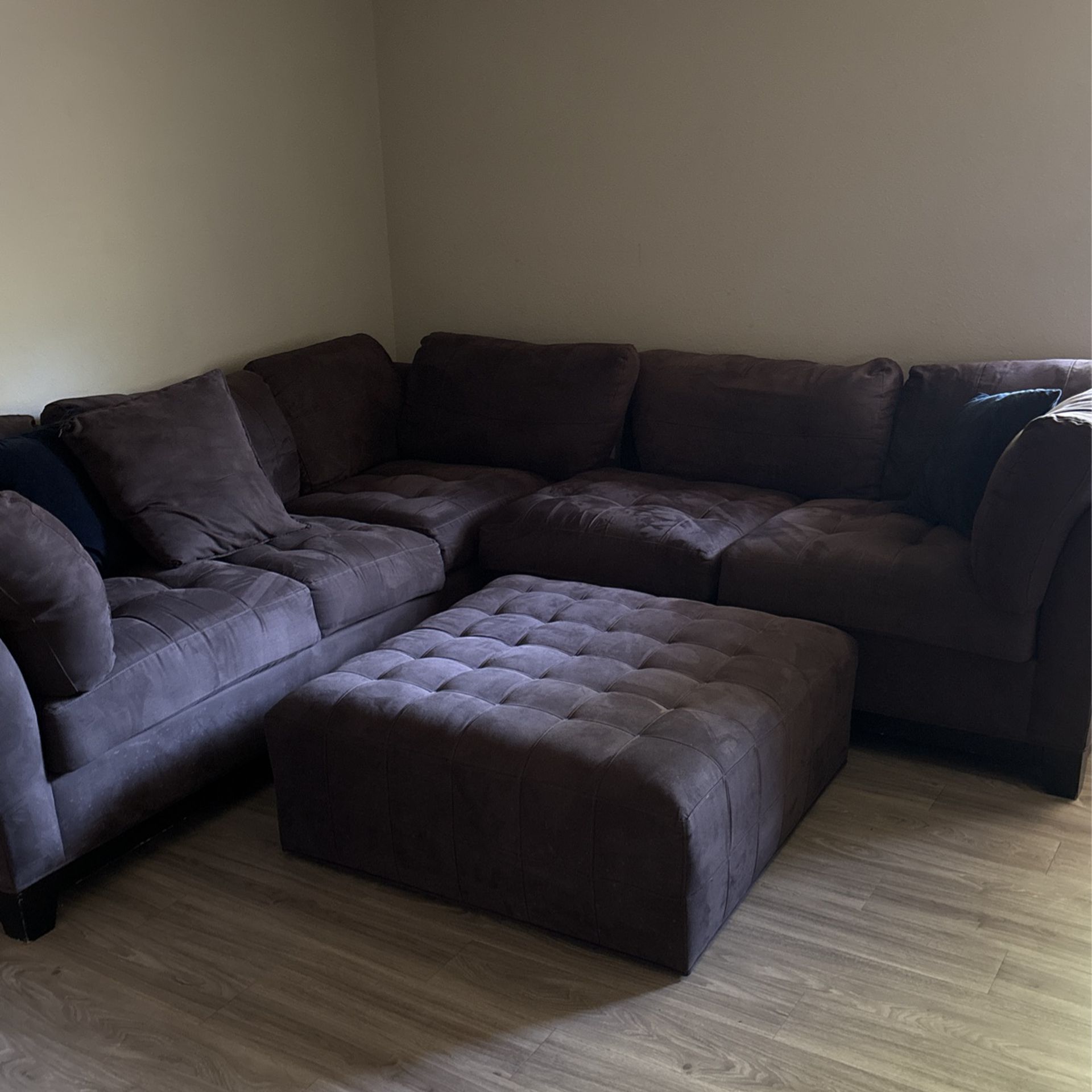 Convertible Sectional Couch 