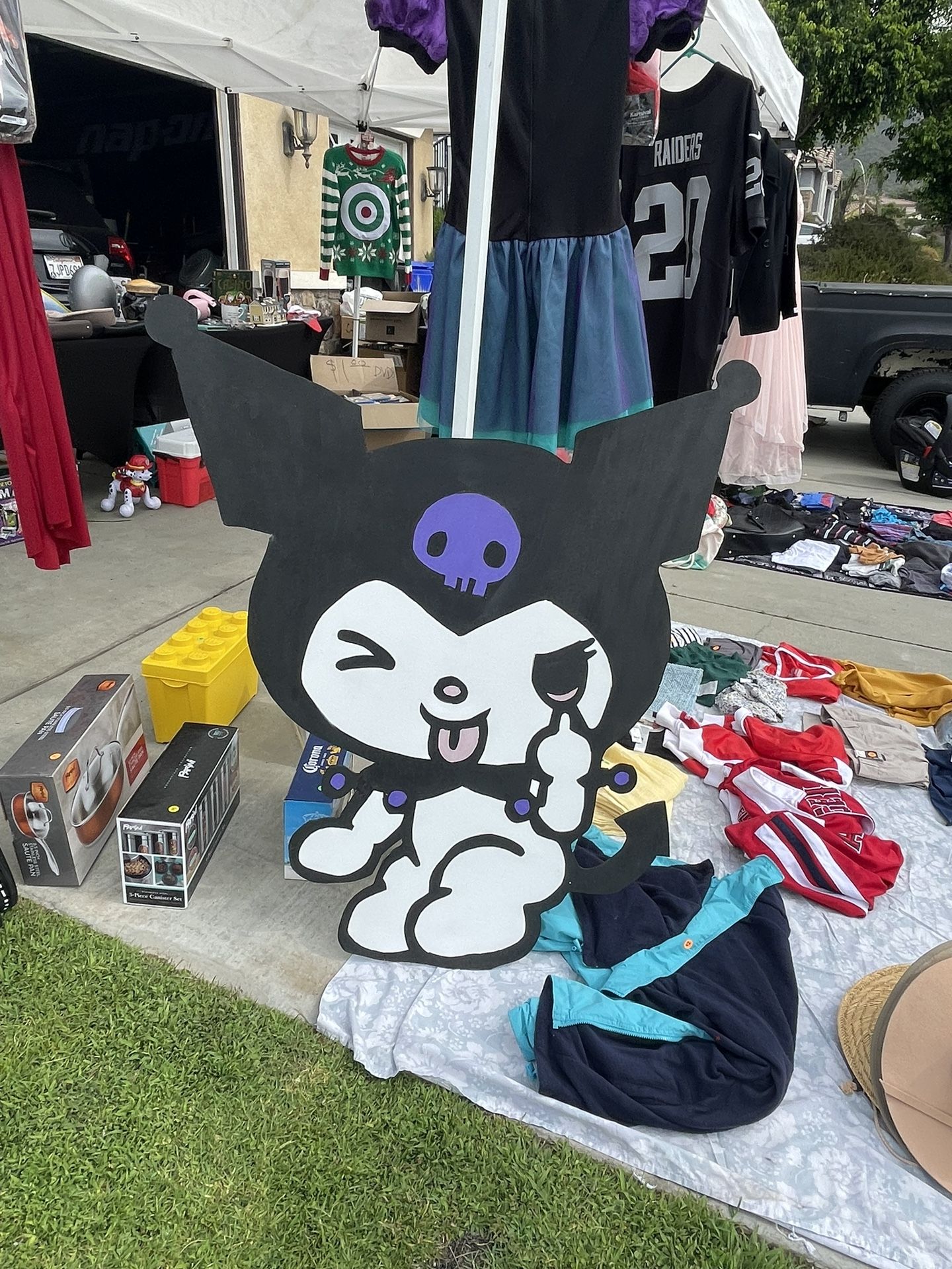 Kuromi Cutout