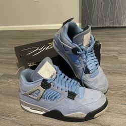 Jordan 4’s University Blue’s 