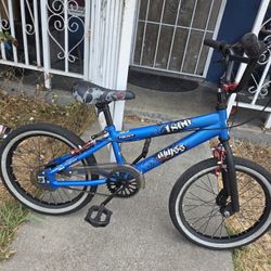 Boys Bike size 18 $40