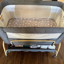 Angel Bliss Baby Bassinet – Clean, Smoke-Free Home