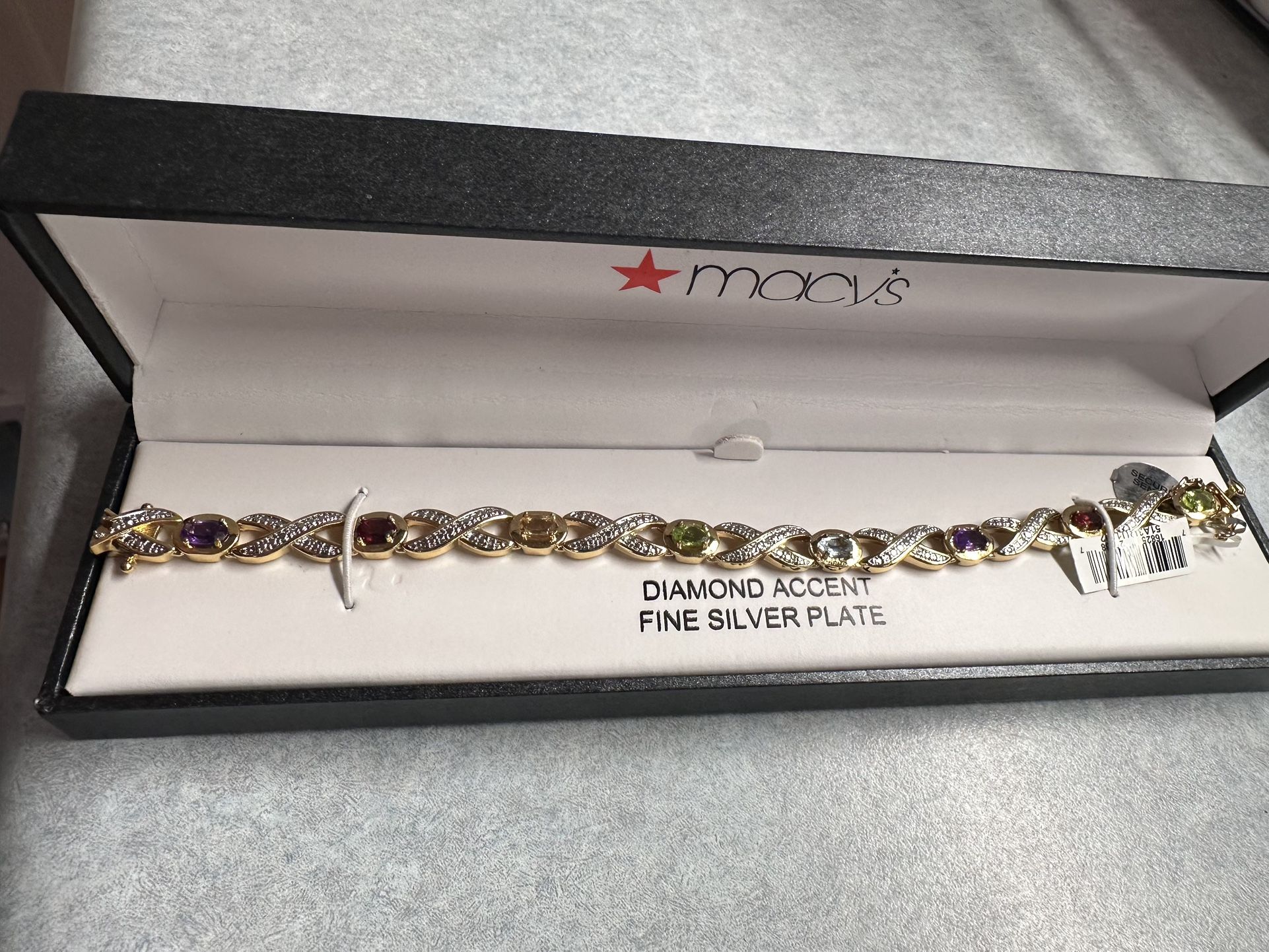 Macys Diamond Tennis Bracelet. Diamond Accent Fine Silver Plate Brand New