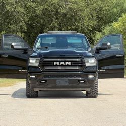 2022 RAM 1500 LARAMIE SPORT