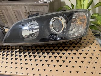 G8 GT Oem Headlights