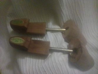 Honeysworth & Best Cedar Shoe Trees