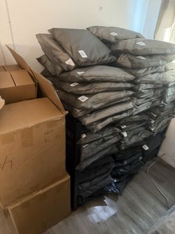 🔌ESSENTIAL SHIRTS BULK/SINGLES🔌