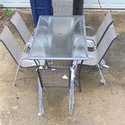 Patio Table and 6 Chairs