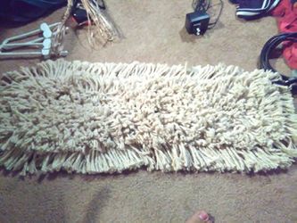 Dust mop