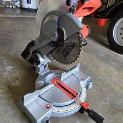MITER SAW VERY GOOD CONDITION.