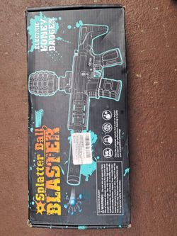 Splattrr Ball Blaster (ELECTRIC HONEY BADGER)
