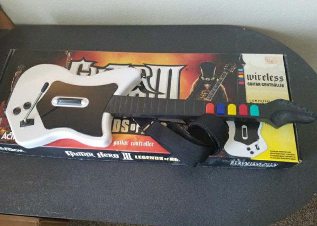 PS2 Guitar Hero Wireless Guitar with Strap (no dongle)