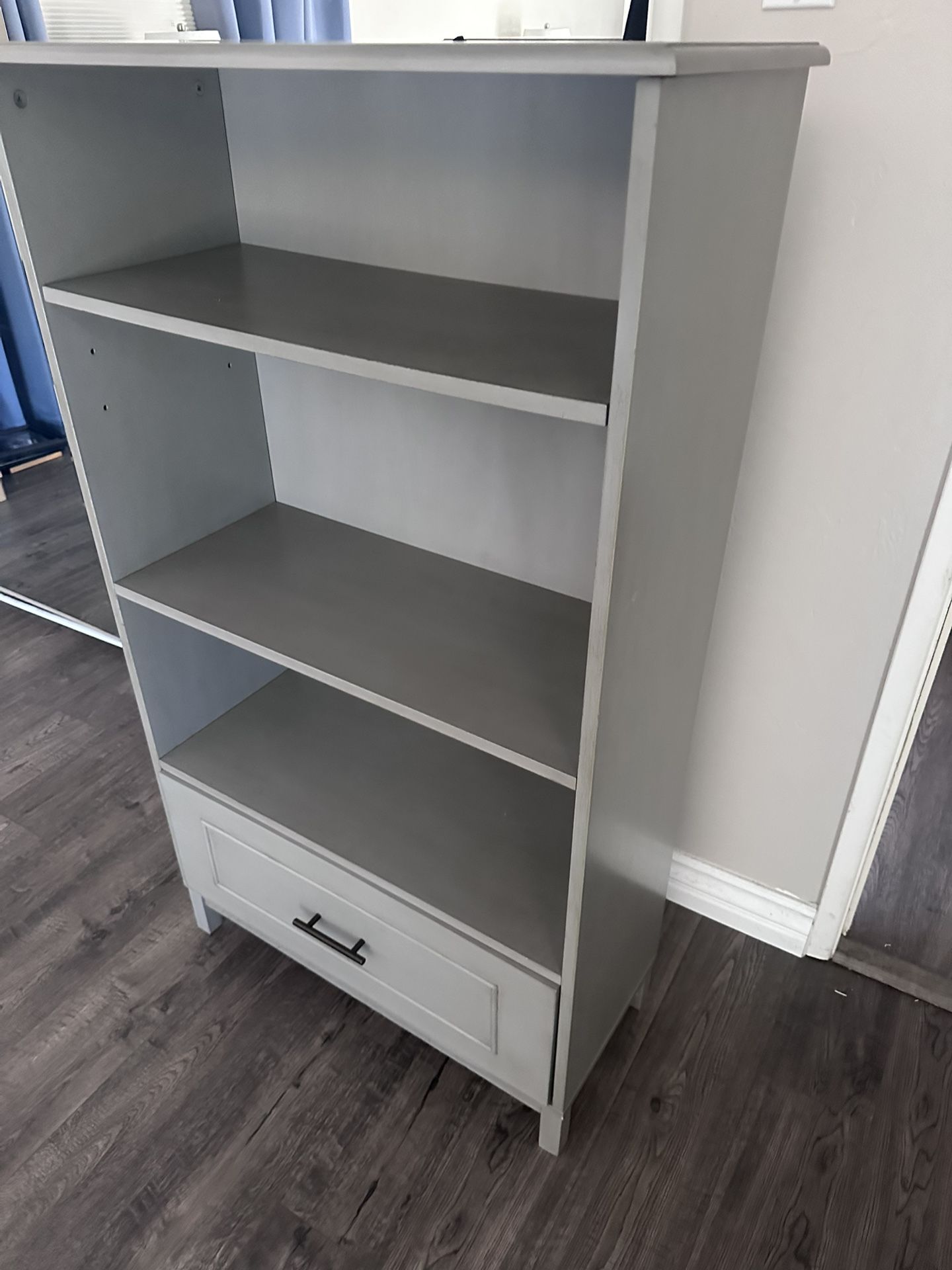 Kids book case