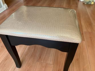 Cushion table