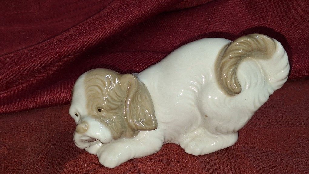 NAO BY LLADRO SPANIEL PUPPY PLAYFUL CROUCHING FIGURINE SPAIN L11F308