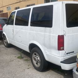 2001 GMC Safari