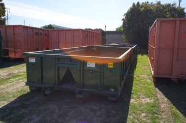 Start the Year Fresh — 10-Yard Lowboy Dumpster Special