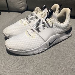 Women’s Nike Shoes 8.5