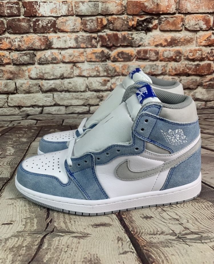 New Jordan 1 Mens Size 7