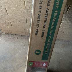 6ft tree-brand new-still in box  -$15.