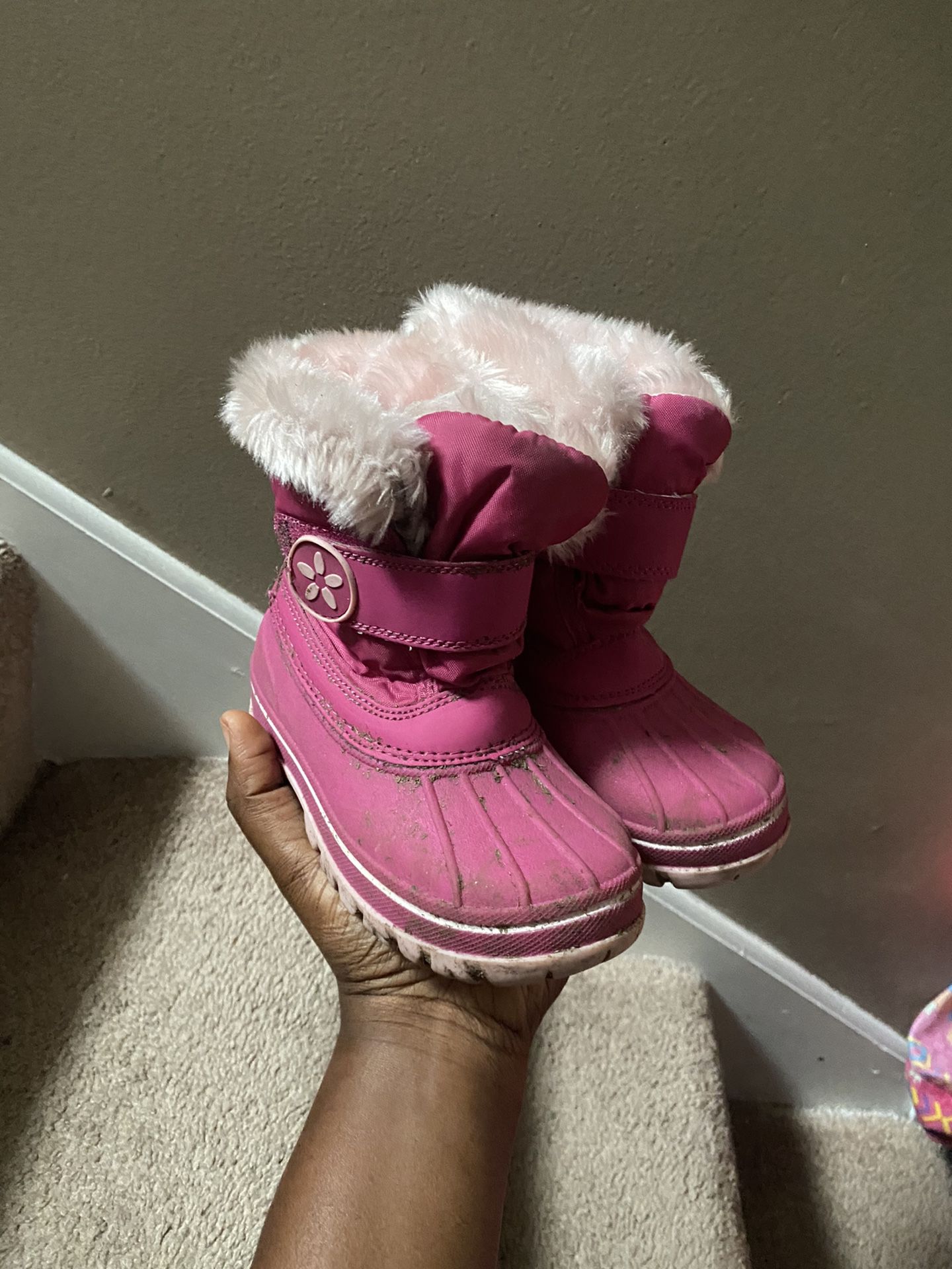 Size 10 girls snow boots