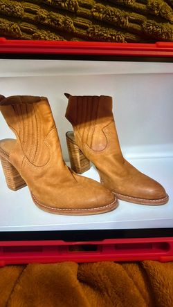 Tan Leather Western Ankle Boots with Block Heel