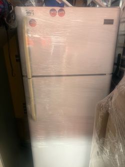 Frigidaire Fridge