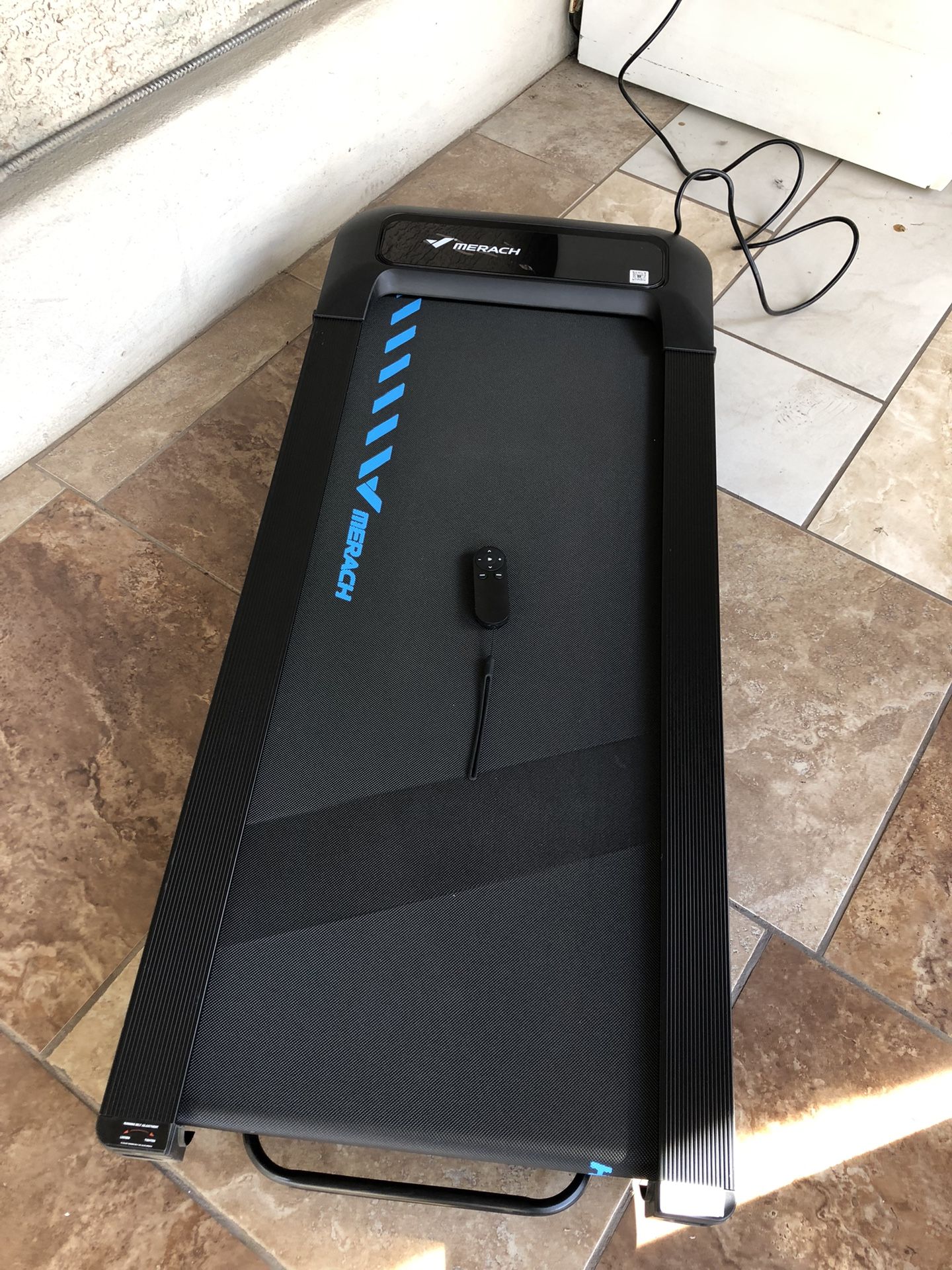 Retail $299.99) MERACH Walking Pad Treadmill - Black, 48.8x20.9 Inch