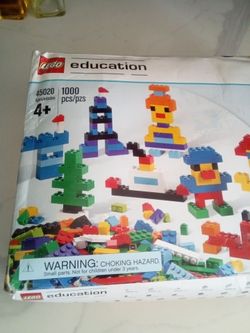 LEGO Education 45020 1000-Piece Building Set