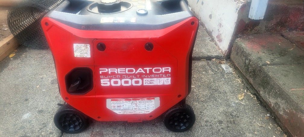 Predator 5000W Quiet Generator. Gas/Propane