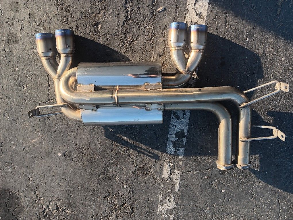 BMW E46 M3 Megan Racing Supremo Muffler